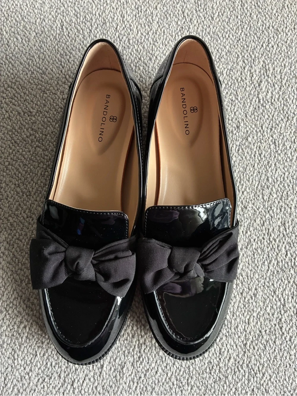 Bandolino BNLINDI03 Black Patent Bow Loafers Women's Size 9M Slip On Dress Shoes